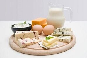 Kiaušiniai, neriebūs pieno produktai ir fermentuoto pieno produktai baltyminei dietai
